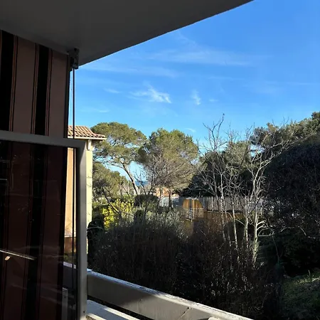 Apartment T2 Neuf Le Dramont Terrasse Et A Pied Saint-Raphaël